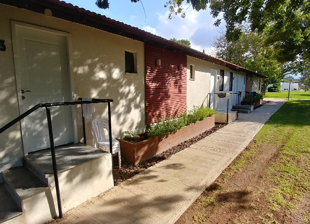 Erettz Dafna Travel Hotel主图