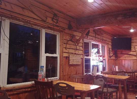 Chateaugay餐馆和美食-The Owlyout