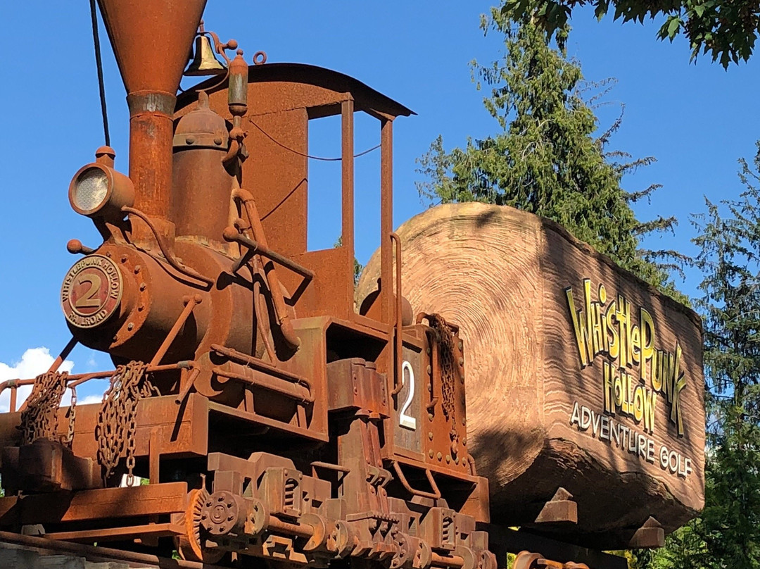 Whistle Punk Hollow Adventure Golf景点图片
