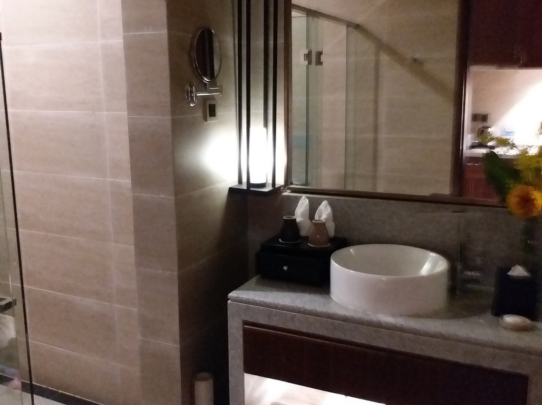 熹乐谷温泉度假酒店主图