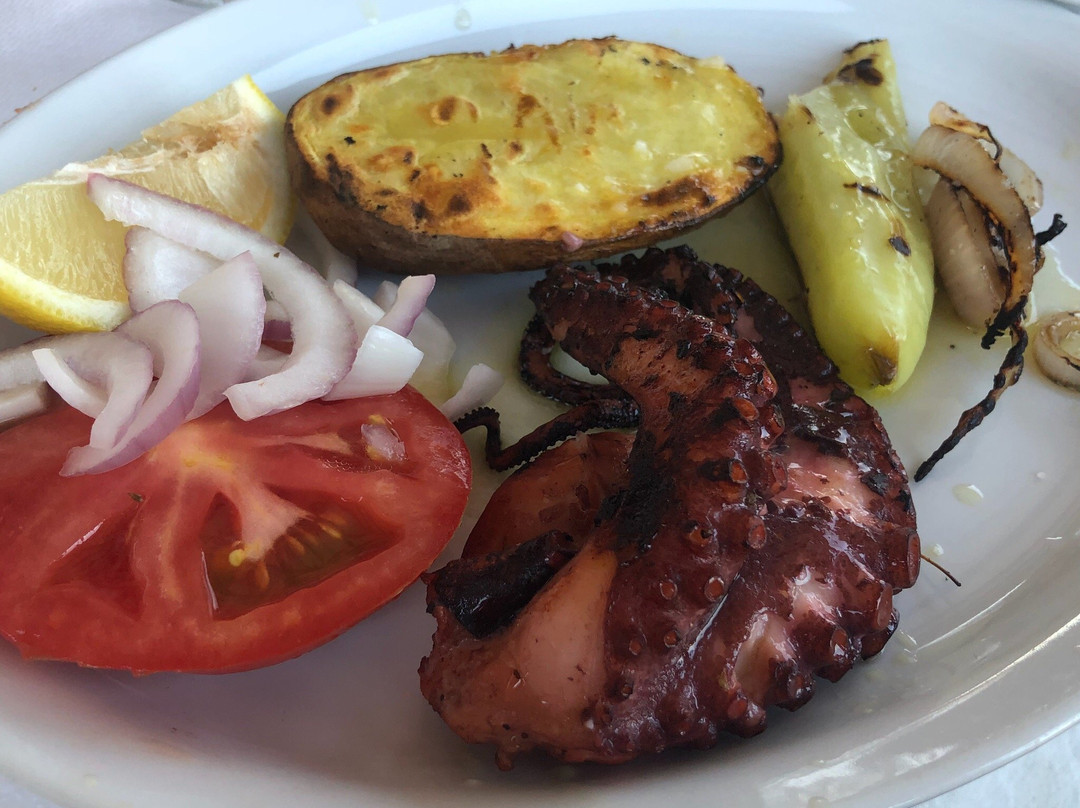 Apraos餐馆和美食-Dimakos Taverna