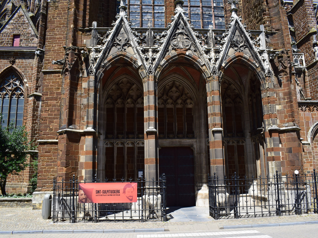 Sint-Sulpitiuskerk景点图片