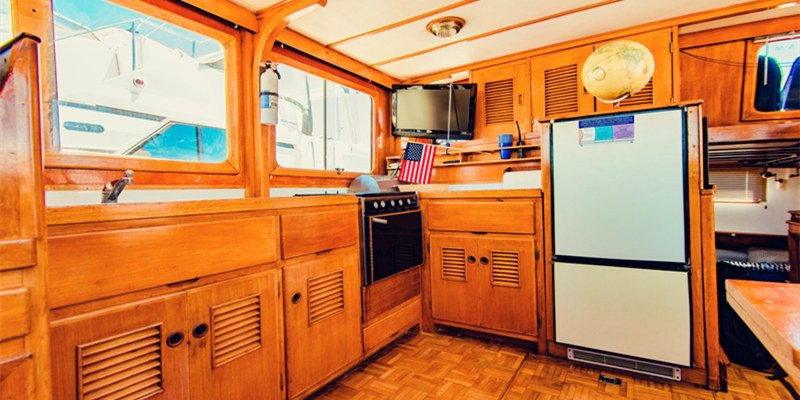 The Blue Moon-玛丽安德尔湾必去景点