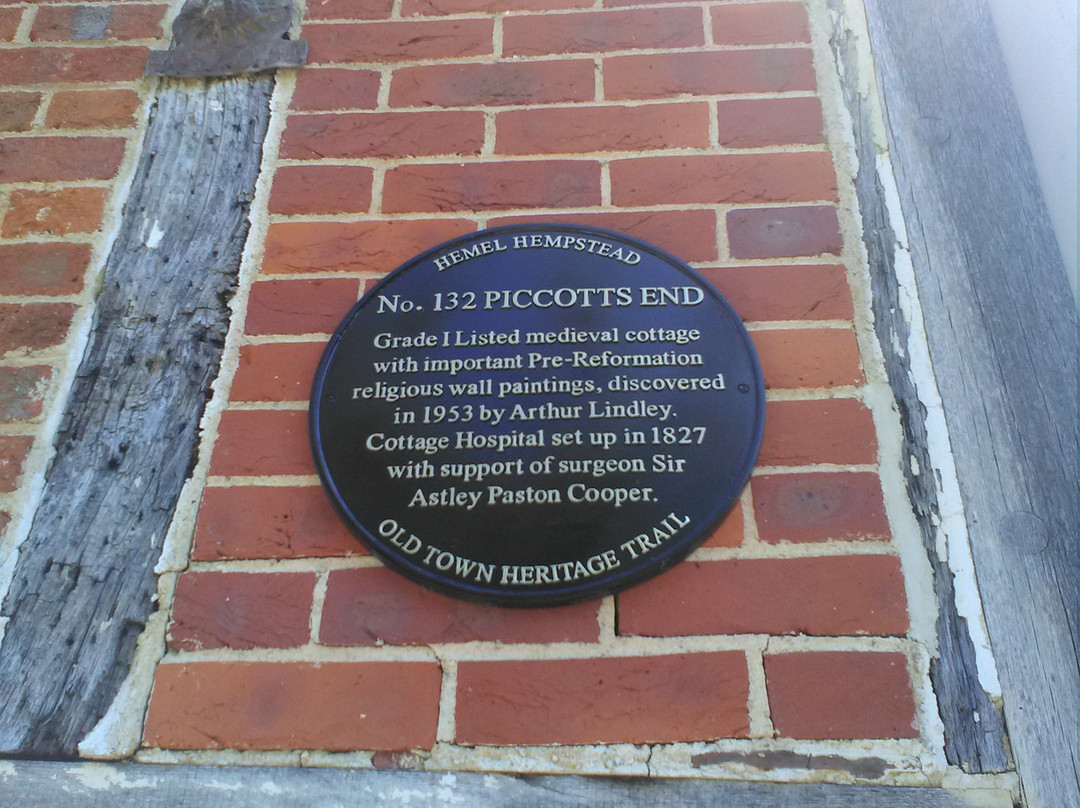 Piccotts End Wall Paintings-赫默尔亨普斯特德必去景点