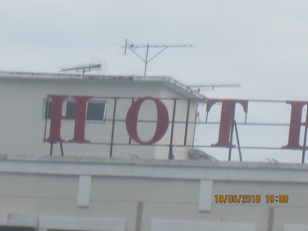 塞内旺星级酒店主图