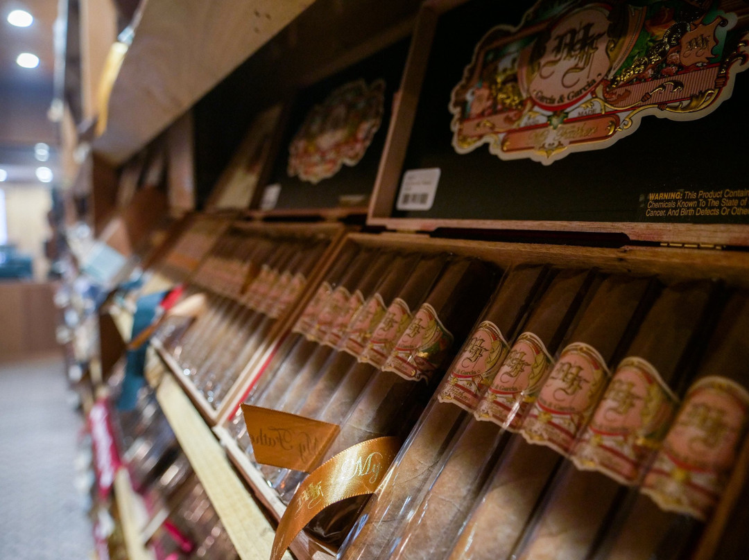 Pap's Cigar Co.景点图片