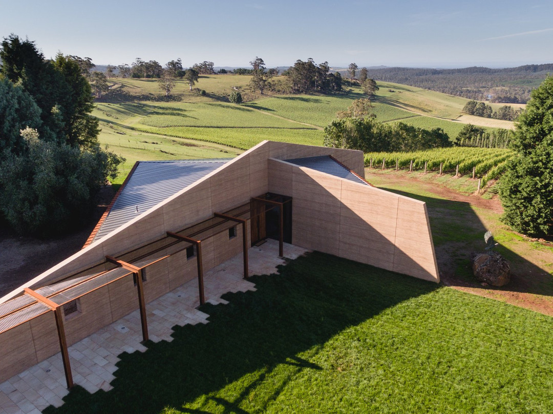 Clover Hill Wines-Lebrina必去景点