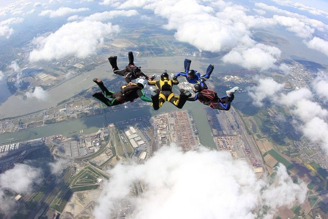 Skydive Hoevenen-Stabroek必去景点