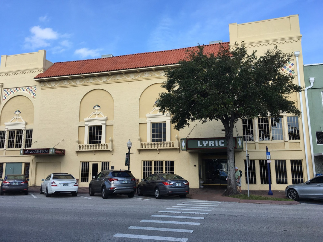 B & A Flea Market-斯图尔特必去景点