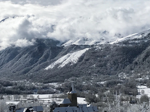 Estarvielle旅游攻略图片