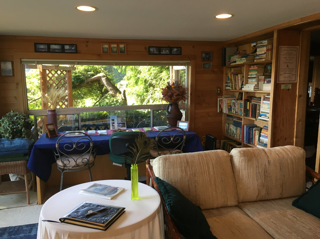 Cottage Lake Bed and Breakfast主图