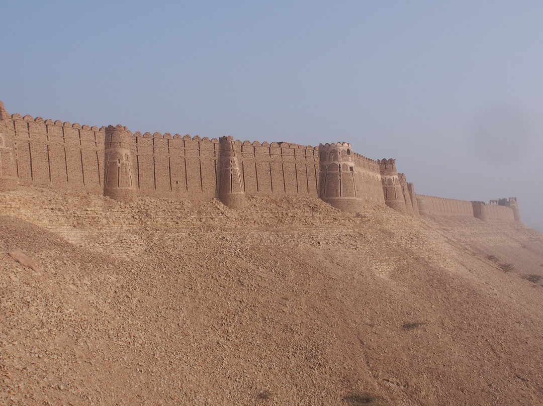 Rani Kot Fort-Jamshoro District必去景点