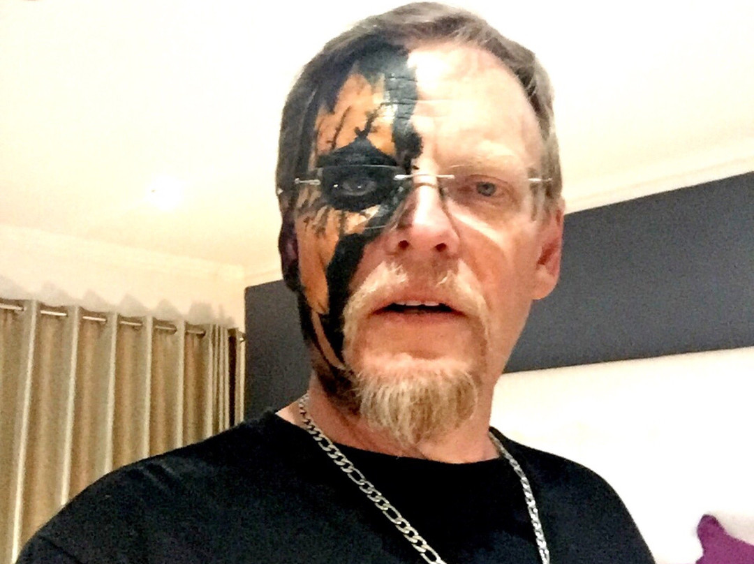 TwisTed ReaLm CreAtions