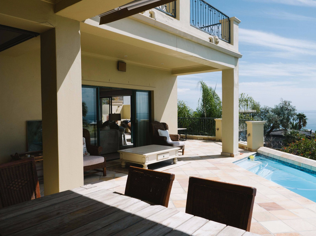 Q in Fresnaye