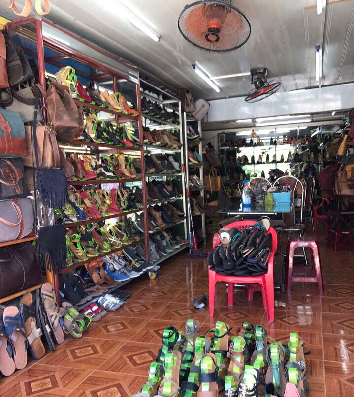 Khanh Hong Shoes Shop-会安必去景点