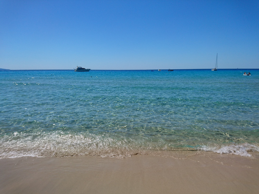 Plage de Menasina景点图片