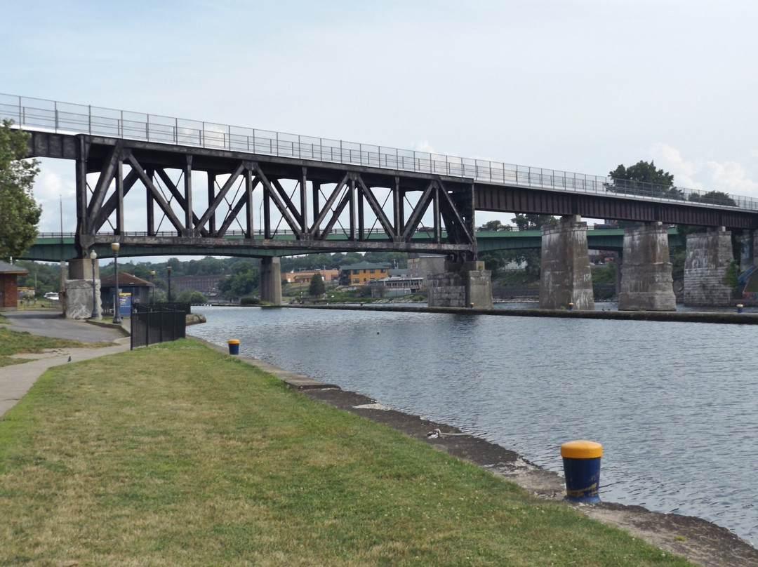 Oswego River景点图片