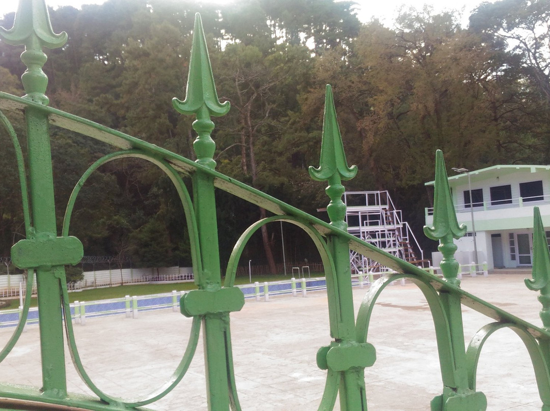 Crinoline Swimming Pool-西隆必去景点