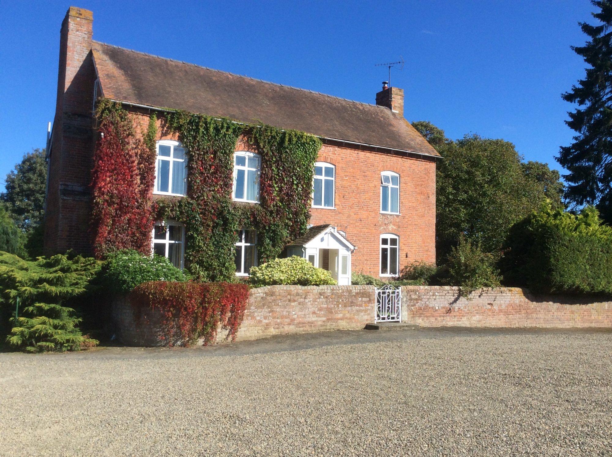Marlbrook Hall farmhouse B&B-官方