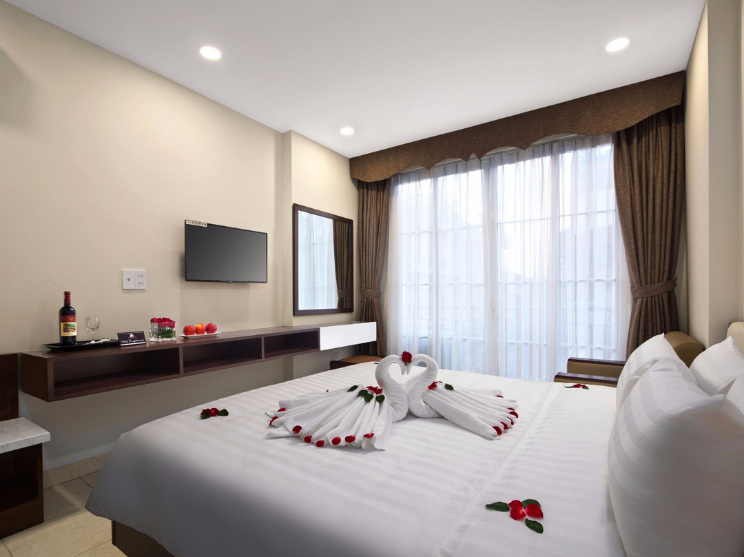 Dream Central Hotel