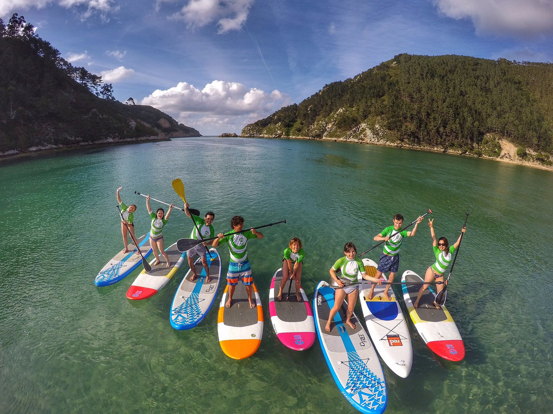 Escuela Asturiana de Surf-利亚内斯必去景点