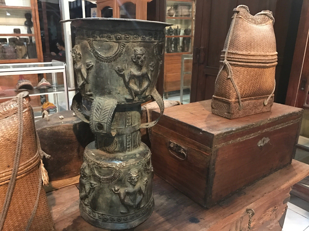 Sudirman Antiques Shop-Senggigi必去景点