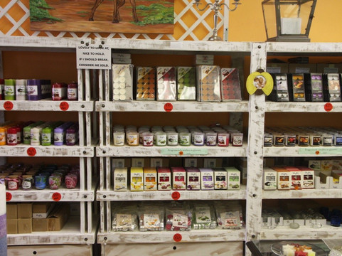 Denga Decorations Candles and more-西索美塞必去景点