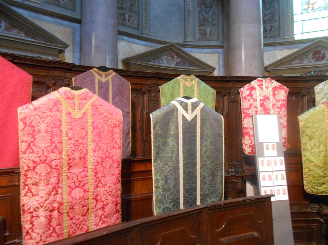 Museo d'Arte Religiosa Padre Augusto Mozzetti di Oleggio-Oleggio必去景点