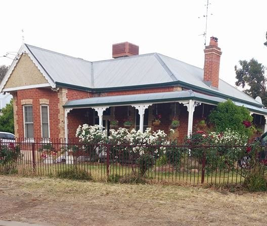 Liddelow on Avon主图