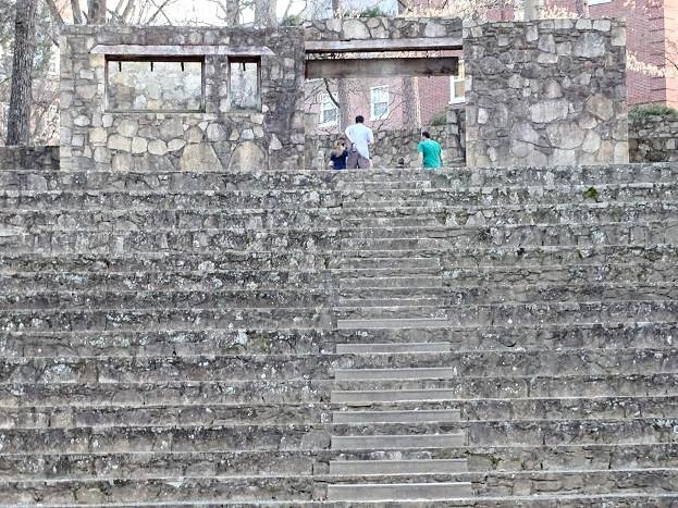Forest Theater-教堂山必去景点