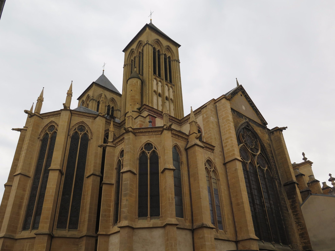 Basilique Saint-Vincent-梅斯必去景点