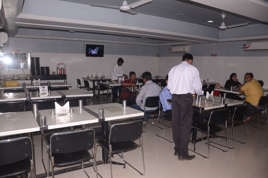 Hotel Aaditya Palace主图