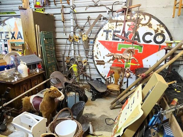 Antiques & Fine Consignment of Camden-Camden必去景点