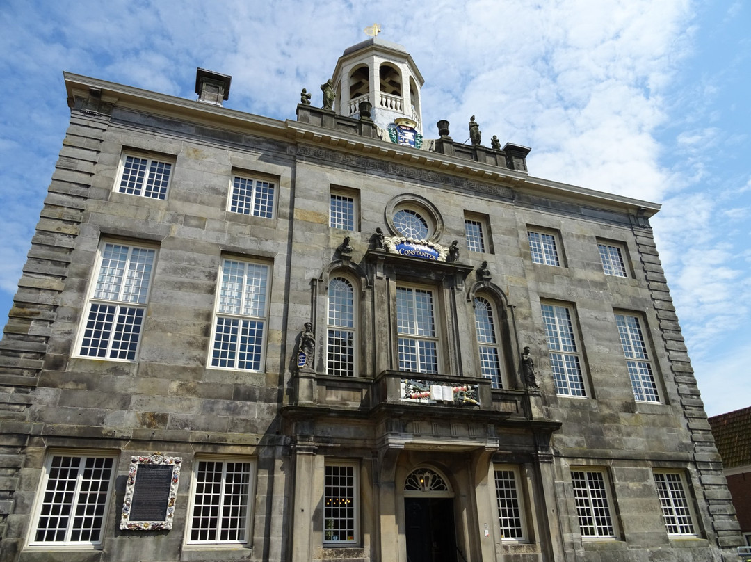 Stadhuis van Enkhuizen uit 1688-恩克赫伊曾必去景点