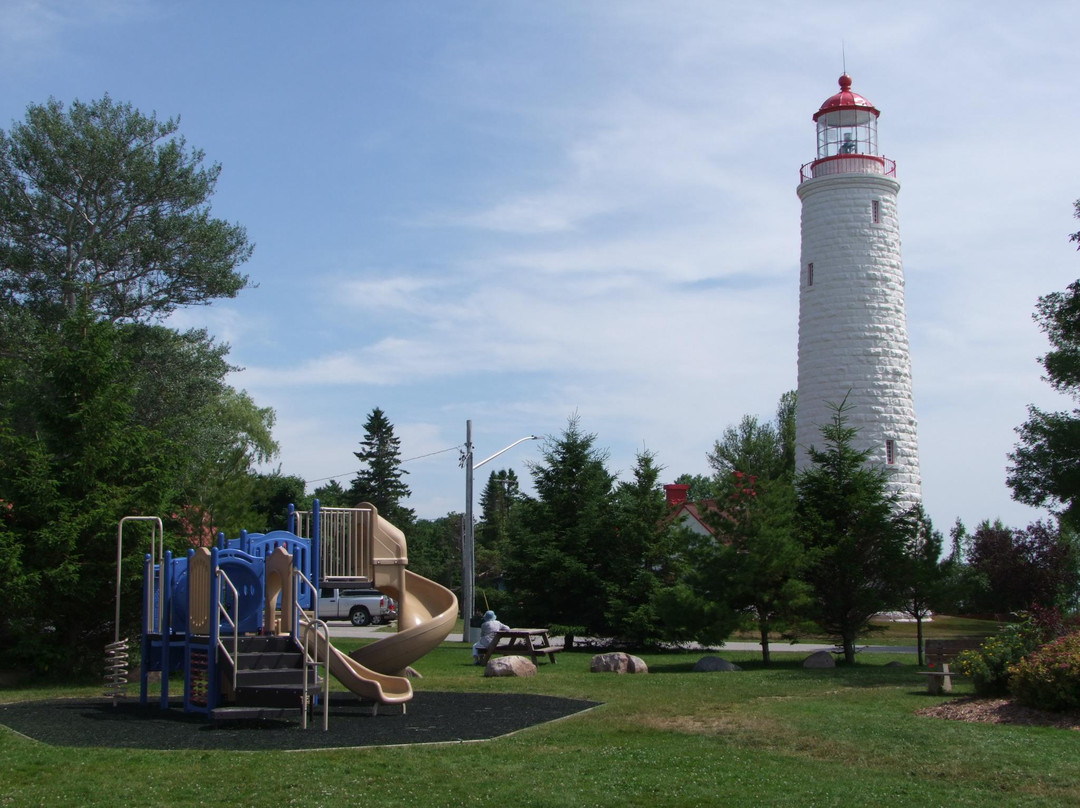 Point Clark Lighthouse景点图片