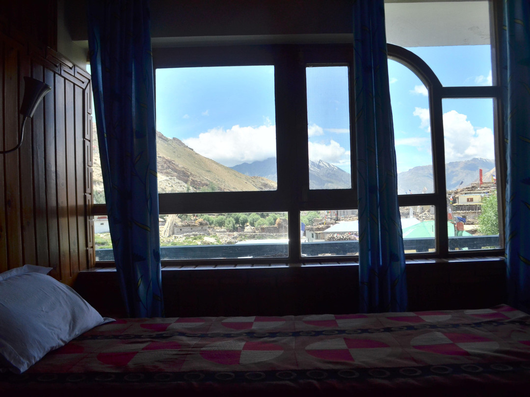 Reo Purguil Hotel主图