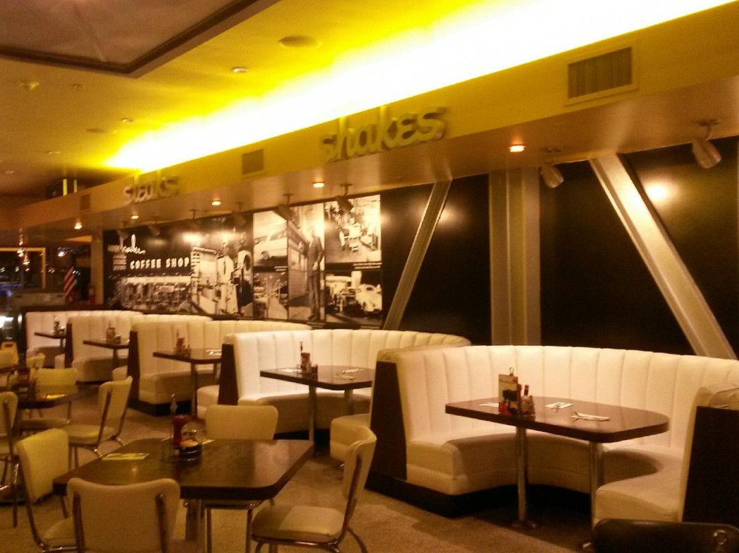 Bob's Big Boy Broiler