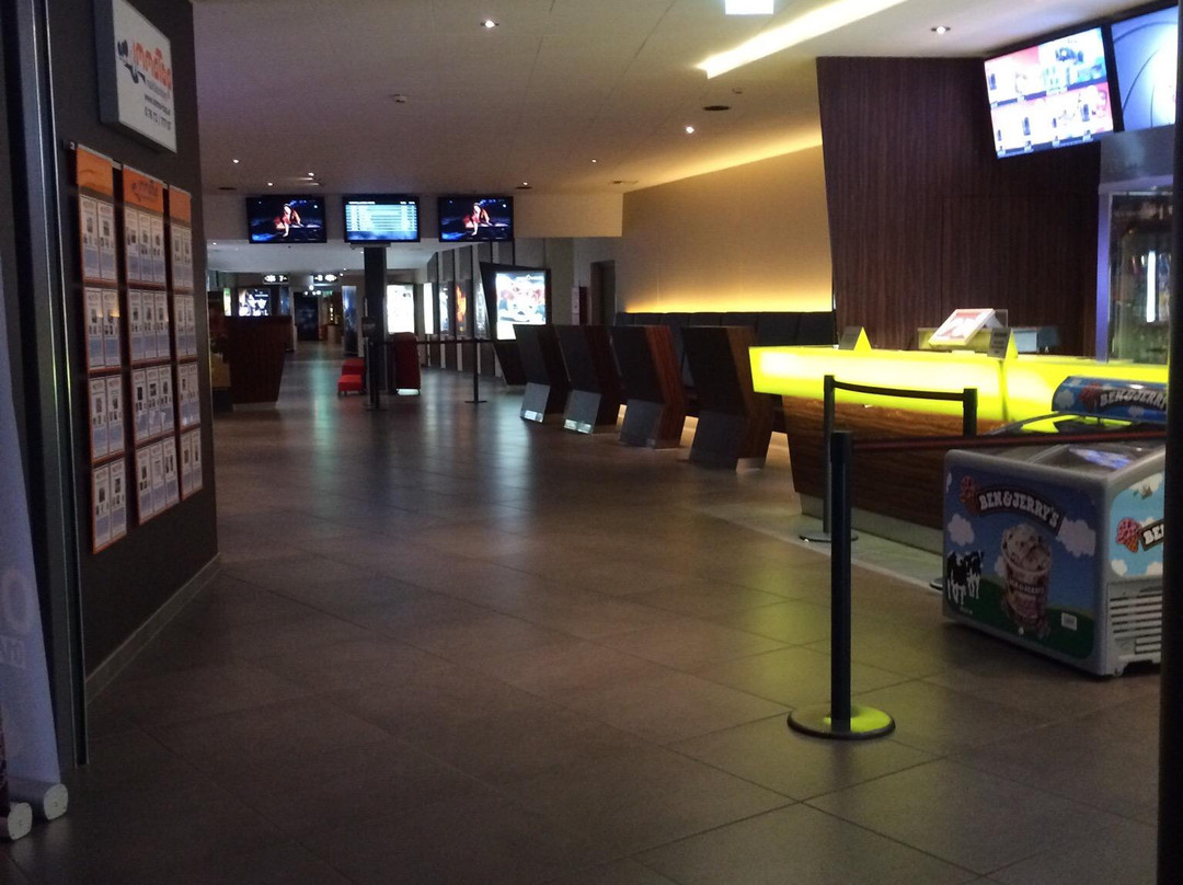 Star Movie Regau景点图片