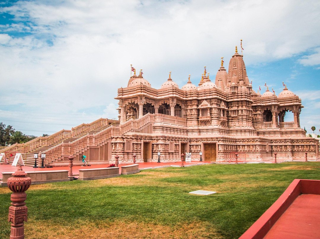 斯瓦米纳拉扬神庙-奇诺岗必去景点