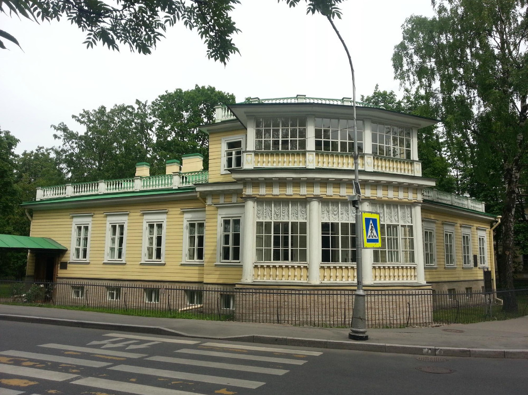 Pushkin Memorial Dacha Museum景点图片