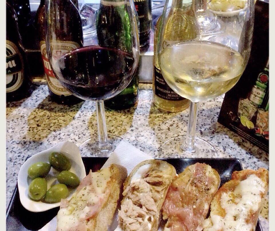 Bellus餐馆和美食-Cafe Bar Gioconda