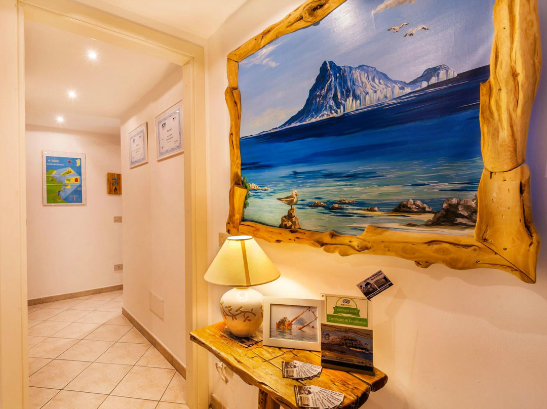 Porto San Paolo酒店住宿-B&B Rotta per Tavolara