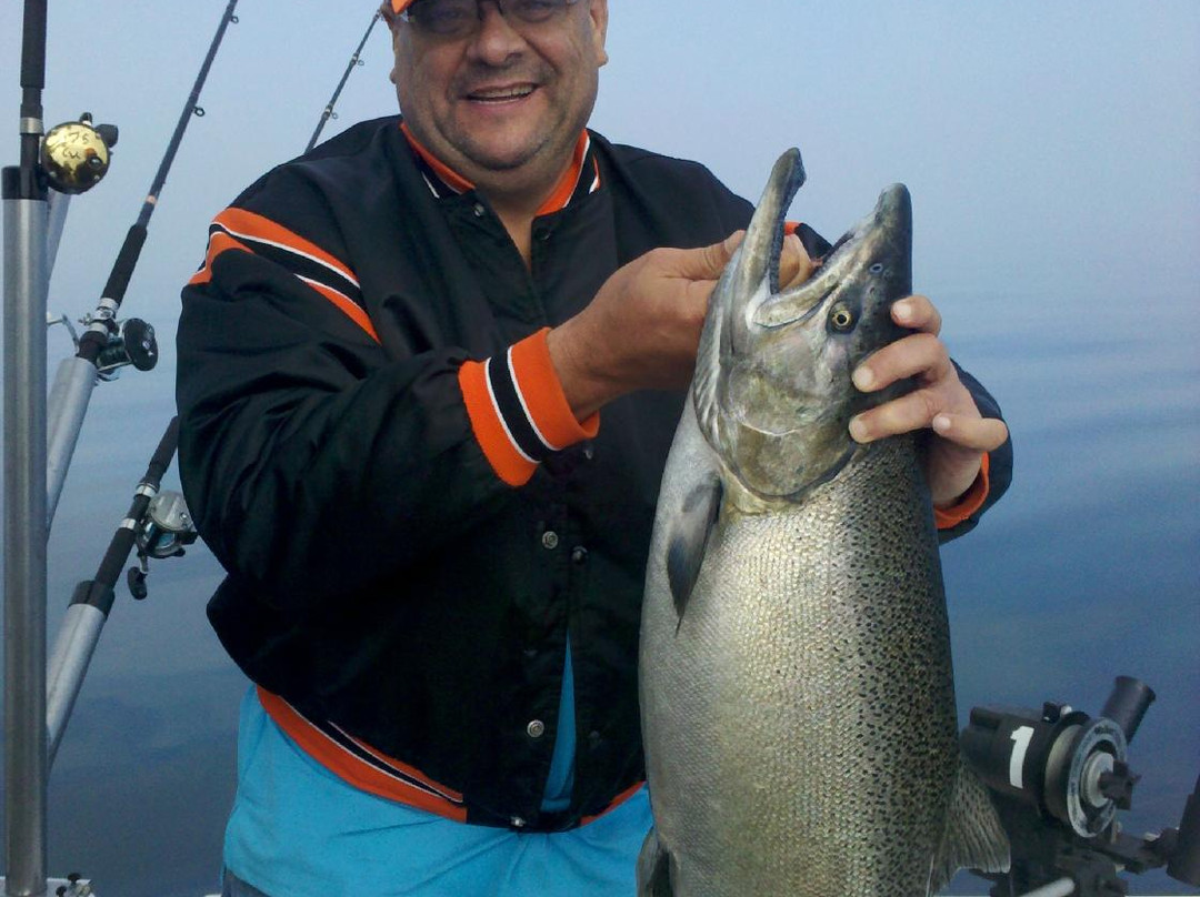 Bending Limits Sportfishing Charters景点图片
