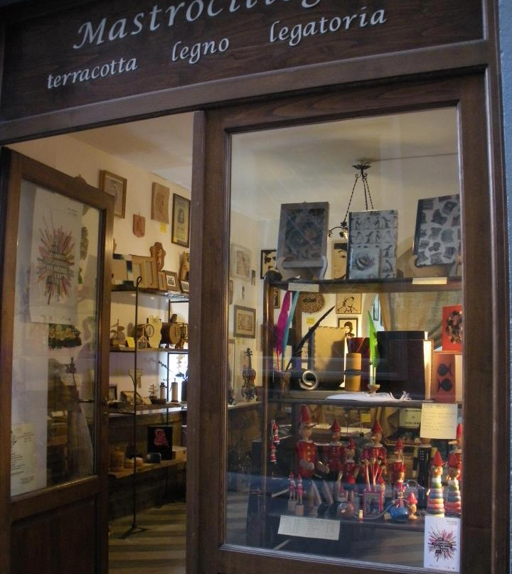 Bottega Artigiana Mastrociliegia-圣乔瓦尼-瓦尔达诺必去景点