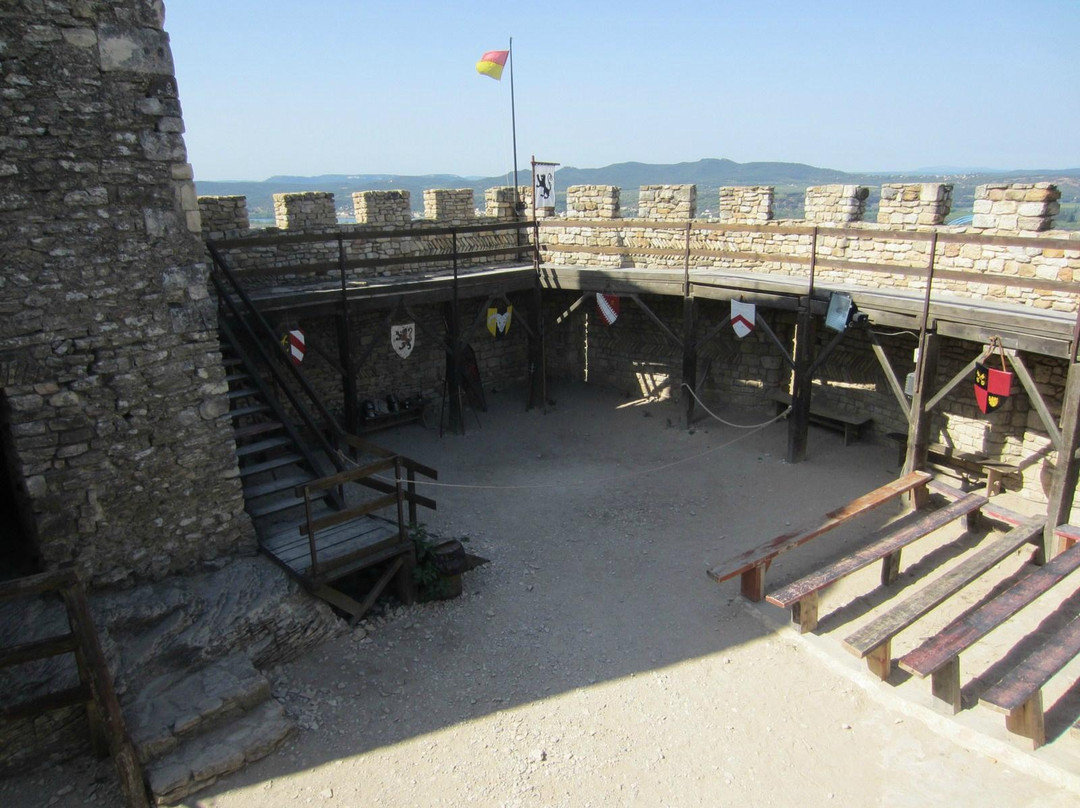 Forteresse de Mornas-Mornas必去景点