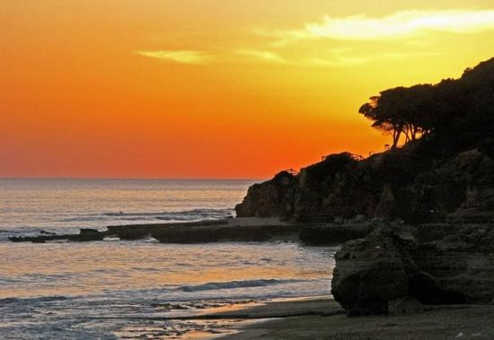 Praia dos Olhos de Água景点图片