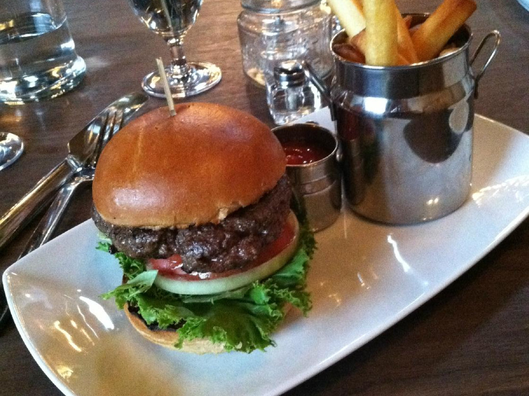 特兰伯尔餐馆和美食-Prime One Eleven