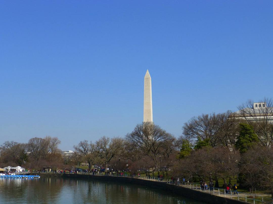 有防潮闸的港池-华盛顿特区必去景点
