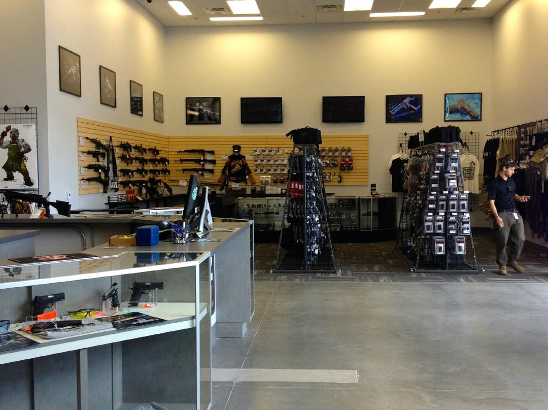 C2 Tactical-坦佩必去景点