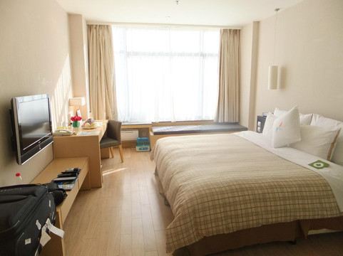 拉萨福朋喜来登酒店主图